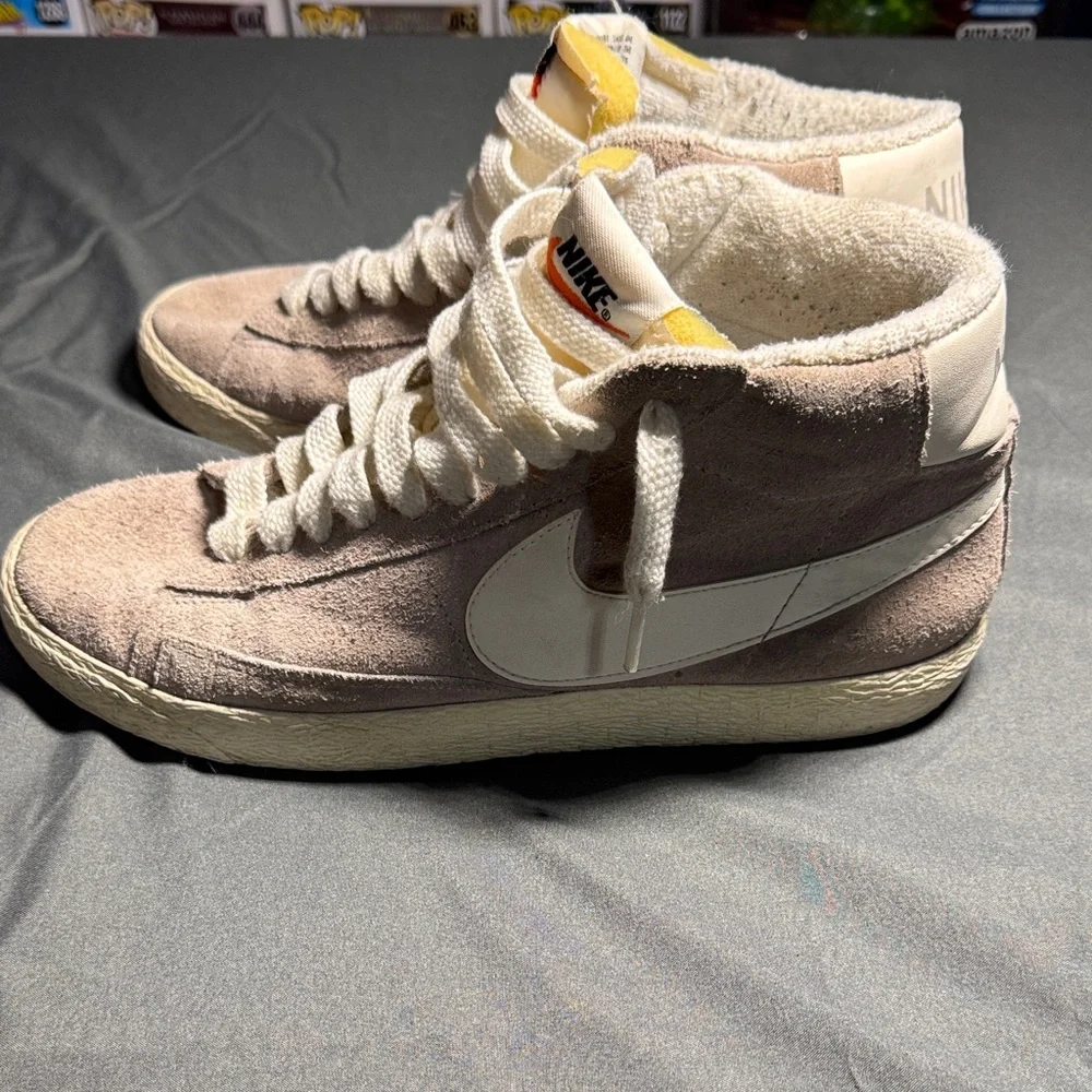 Nike Women's Suede Sneakers - Beige and Off-White - Picture 4 of 7